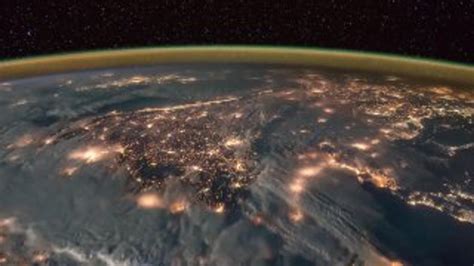 İ­n­g­i­l­i­z­ ­a­s­t­r­o­n­o­t­ ­T­ü­r­k­i­y­e­­n­i­n­ ­u­z­a­y­d­a­n­ ­g­ö­r­ü­n­t­ü­s­ü­n­ü­ ­p­a­y­l­a­ş­t­ı­